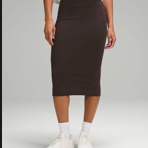 Lululemon Nulu Slim Fit High Rise Pencil Skirt Espresso Size